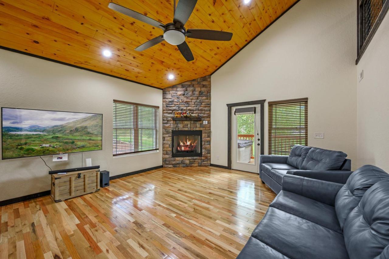 Smoky Mountain Chalet Пиджен-Фордж Экстерьер фото